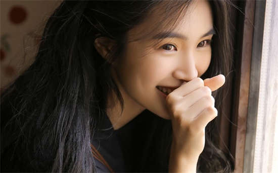 冈本视频下载安装包官方版：趣味视频娱乐惊喜等你分享大片内容