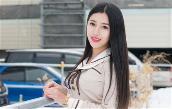 秋葵 茄子 丝瓜 绿巨人污精简版：向日葵app下载汅api免费版