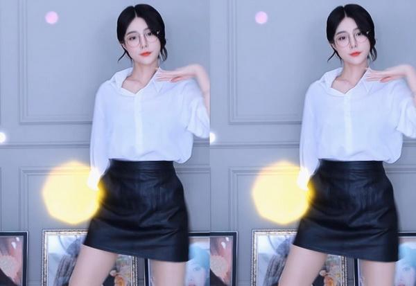 国产一卡2卡3卡四卡精品APP目前已经上架，网友第一时间体验