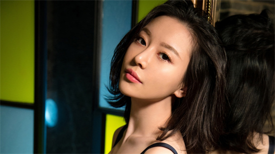 趣夜APP下载：氛围看视频娱乐体验