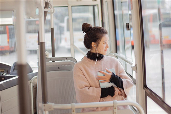 草莓榴莲视频幸福宝精简版下载:无需付费就能欣赏无数精彩影视内容