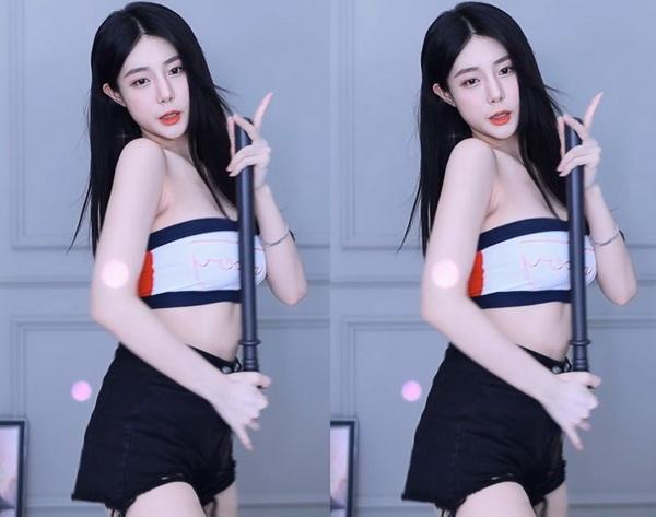 ххх中国人WWW资源被斗鱼旭旭宝宝删除，引起直播间众人的反对