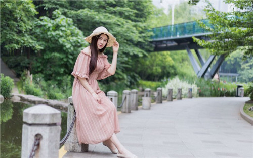 欧洲女rapperdiss大精彩内容不断，网友：每天都会更新！