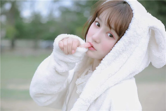 丝瓜草莓香蕉绿巨人幸福宝iosapp：无需广告任何广告的视频播放APP