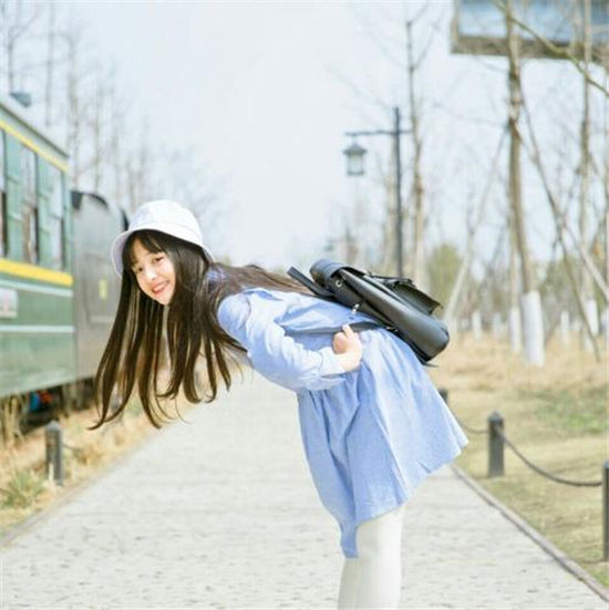 花季传媒视频免费观看破解版：电影视频内容完全没有广告