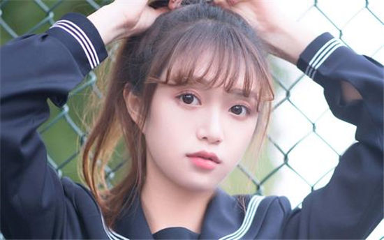 丝瓜草莓向日葵芭比幸福宝app下载安装-热门电影视频无广告