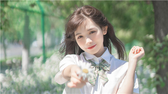 香蕉黄瓜丝瓜水蜜桃豆奶下载:榴莲丝瓜草莓向日葵香蕉黄瓜下载