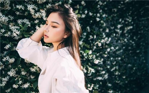 成品网站1688入口的功能介绍正式版：是一款为广大用户定制的影视追剧平台