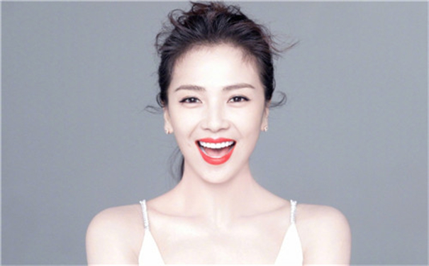 19岁最强rapper潮水推广到位，网友：免费的效果很足！