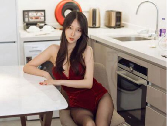 一个 b两个 40分入口内容优质谁来都爱看，网友：顶不住了我先来了！