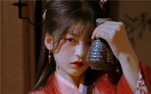 欧洲卡一卡二卡三免费乱码：一个全天24小时资源福利看不停的视频播放器