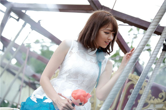 丝瓜草莓榴莲向日葵秋葵香蕉最新版：丝瓜草莓榴莲向日葵秋葵无限观看