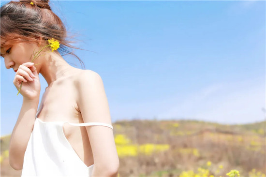 精东传媒2021精品密友极速版：多样化的正版影视内容想看就看