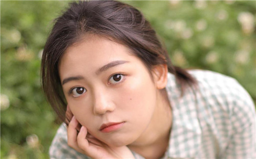 中文乱码卡一卡二卡新区解锁版：永不收费的亚洲精品乱码久久久久久蜜桃