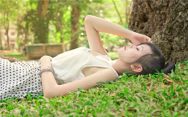 天堂√最新版中文在线提供国内外各种题材影片，网友：你想看的这都有！