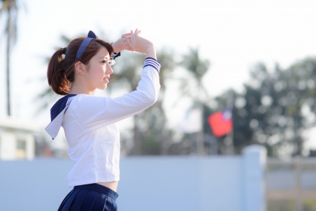 草莓视频向日葵视频绿巨人：向日葵草莓视频小猪多人运动