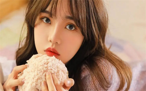 含羞草传媒免费进入app老版本没有付费内容，网友：海量资源免费看！