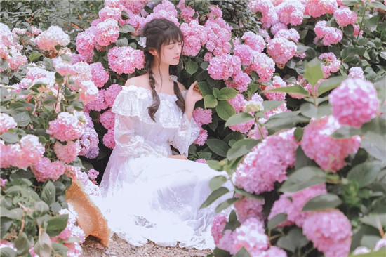 富二代f2代官方进入ios居然能切换不同网络，网友：哎就是玩儿！