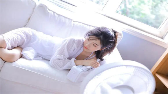 花蝴蝶韩国免费视频实时更新无拖延，网友：精彩大片任你看!