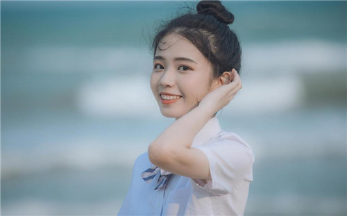 草莓+榴莲+秋葵+丝瓜+香蕉最新版：观看视频完全不需要会员的播放软件