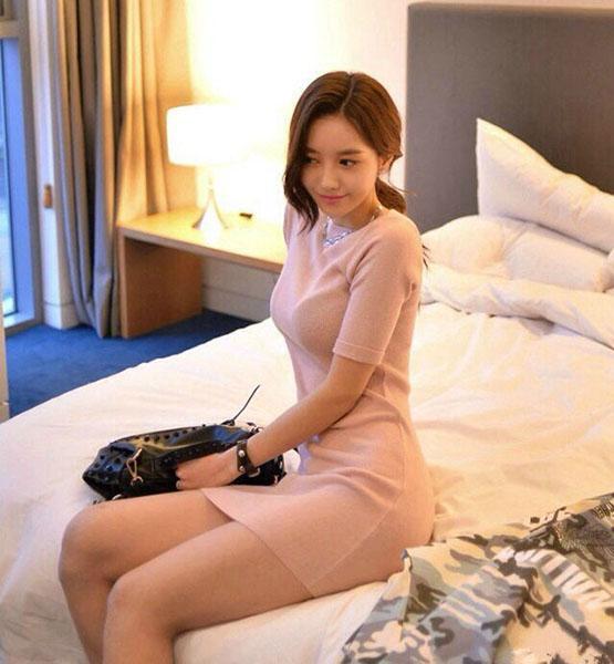 污丝瓜草莓榴莲深夜释放自己下载-宅男都喜欢的破解污软件