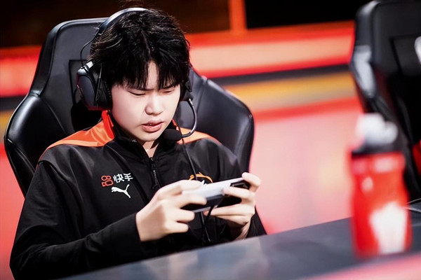 KPL季后赛黑榜出炉，KSG小玖票数51%稳居榜首！