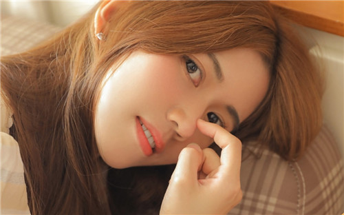 抖抈探探app入口免费手机版：当下很多热门视频资源都有提供的手机软件