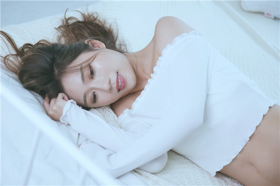 丝瓜草莓向日葵芭乐黄瓜小猪ios精简版:解除了所有的看剧限制