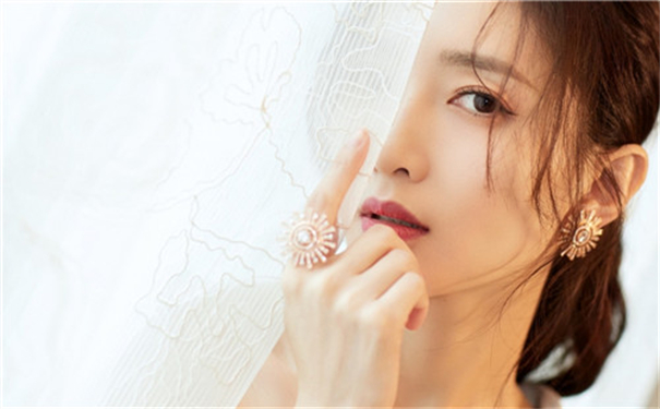 老阿姨哔哩哔哩b站肉片入口：9420www在线资源介绍