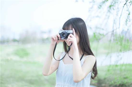 向日葵秋葵芭乐草莓鸭脖：聚合免费强大手机播放器