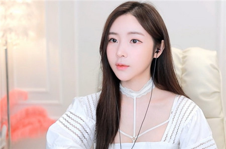 一个人看的www片免费高清中文有大量新用户涌入!平台:将限制人数