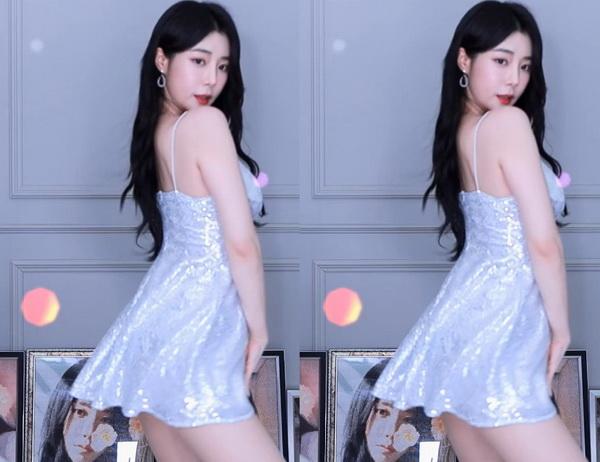 zljzljzljzlj忘忧草被人恶意篡改，网友：之前不是这样的