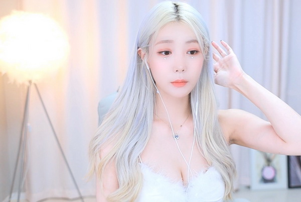 菠萝菠萝菠萝蜜污污污ios推出免费版本？网友：值得期待！