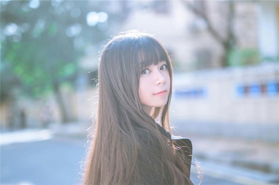 秋葵视频幸福宝APP精简版：丝瓜草莓香草秋葵榴莲幸福宝下载无限观看