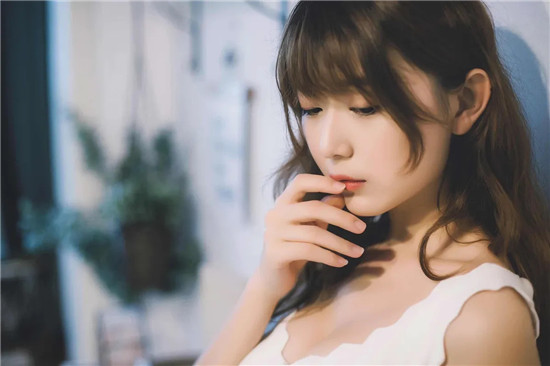 美女视频免费观看的app软件：蜜语直播app版下载安装