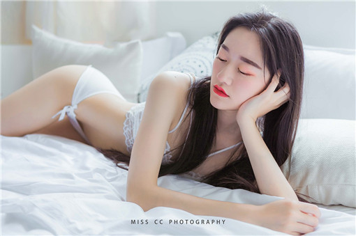 葫芦里面不卖药千万影片你需要app二维码:葫芦娃官方网站进入下载