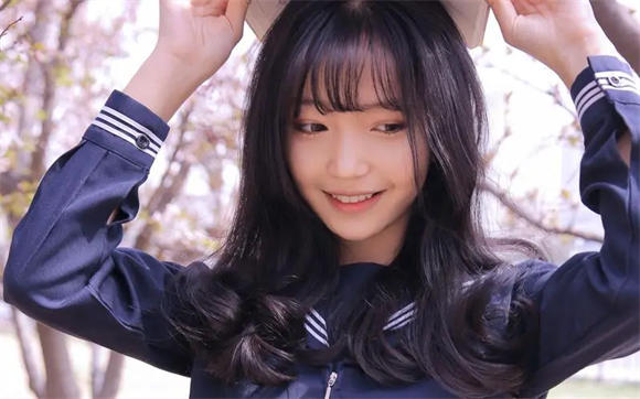 芒果app下载汅api未满入内下载完全不花钱，网友：亲测可用！