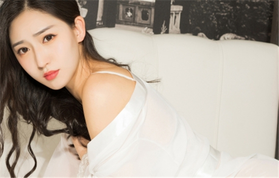 富二代APP官方ios免费下载：自由使用无限次观影