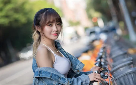 小蝌蚪视频app无限看丝瓜ios资源极为丰富，网友：超多好剧这都有!