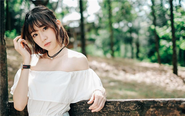 草莓视频app下载安装无限看-一款各种脏片资源在这里都能轻松找到的软件