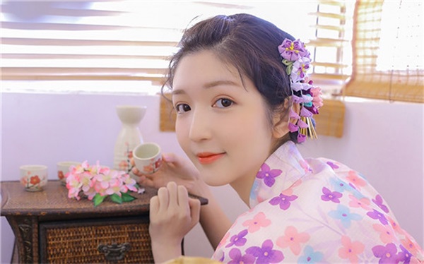 丝瓜草莓秋葵污WWW旧版：是一款高质量的视频播放软件