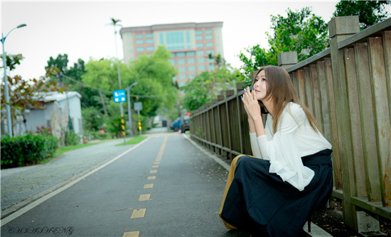 草莓黄瓜绿巨人丝瓜向日葵ios：一款不限时间无限看的老司机最爱播放器