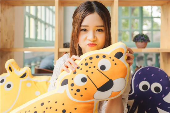 红豆视频免费高清在线观看被网友们疯传，网友：独乐乐不如众乐乐