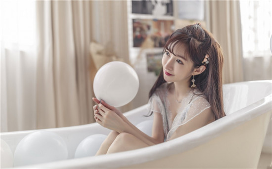 秋葵香蕉草莓蜜桃榴莲绿巨人无限看：画面画质可调节播放视频的软件