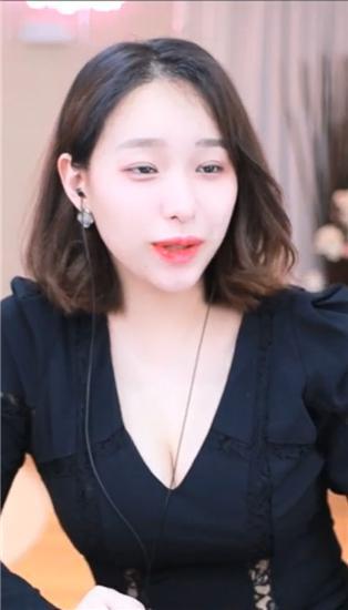 最近的2019中文字幕视频福利版-适合晚上使用的颜值直播APP