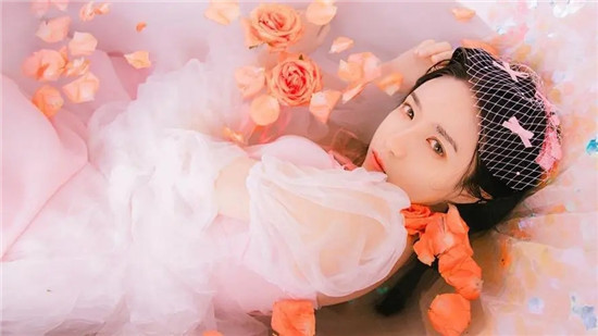 榴莲秋葵向日葵丝瓜黄瓜蕾丝无限看：榴莲向日葵草莓秋葵芭乐免费看